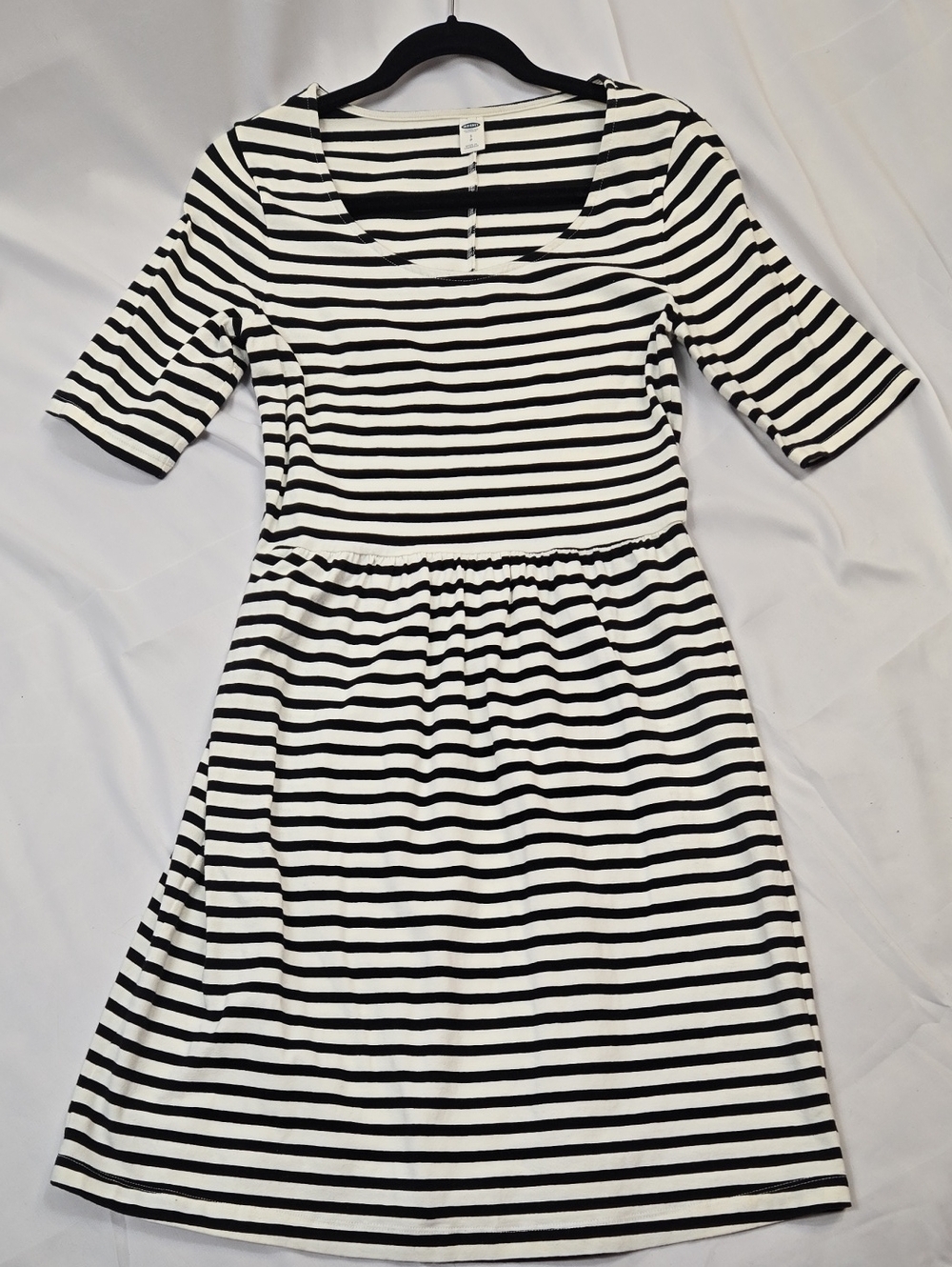 Old Navy Striped Black & White Casual Women’s Dress Small